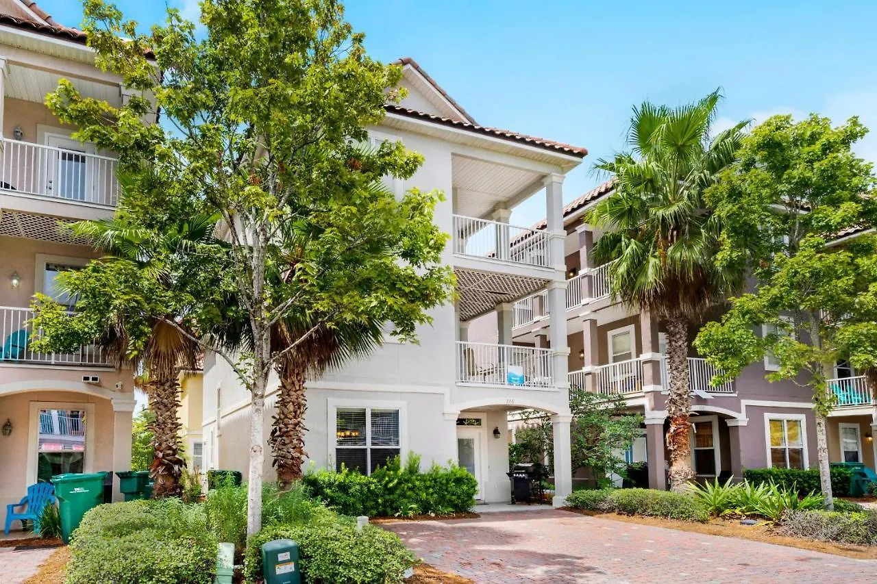 Serenity Destin